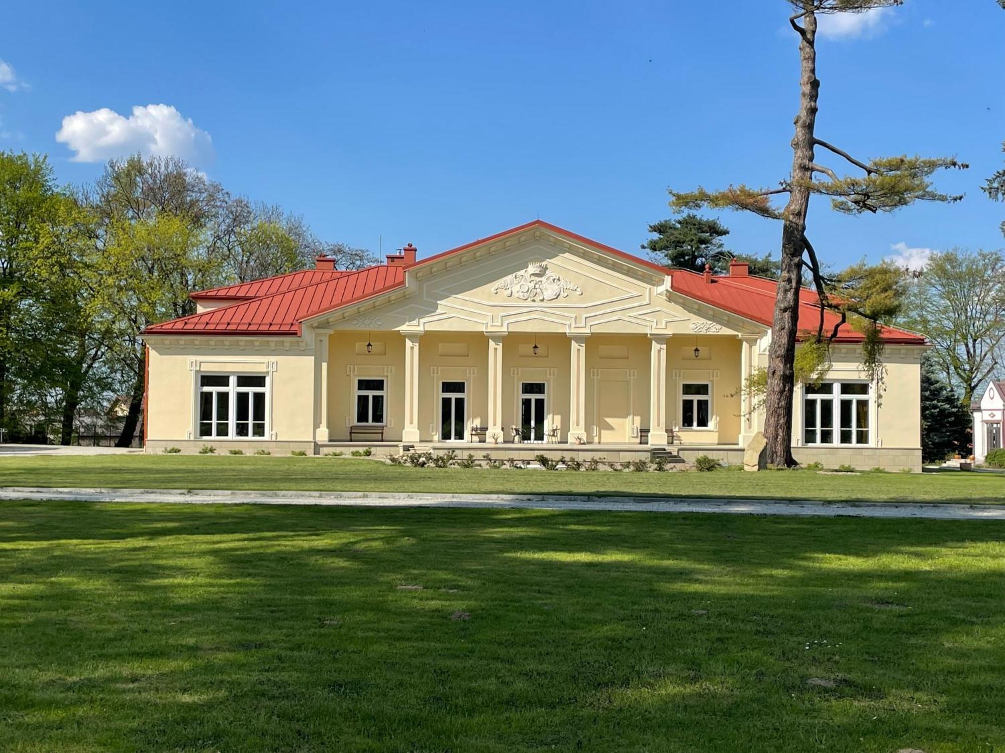 Palac Zbylitowskich Zbylitowska Gora Екстериор снимка